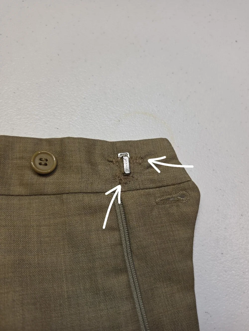 Santorelli Luxury Serge Italian Wool Pleated Dress Pants Tan Cuffed Ankle